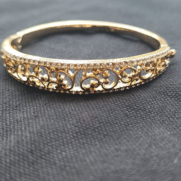 Napier Gold-Tone Bracelet - Picture 6 of 8